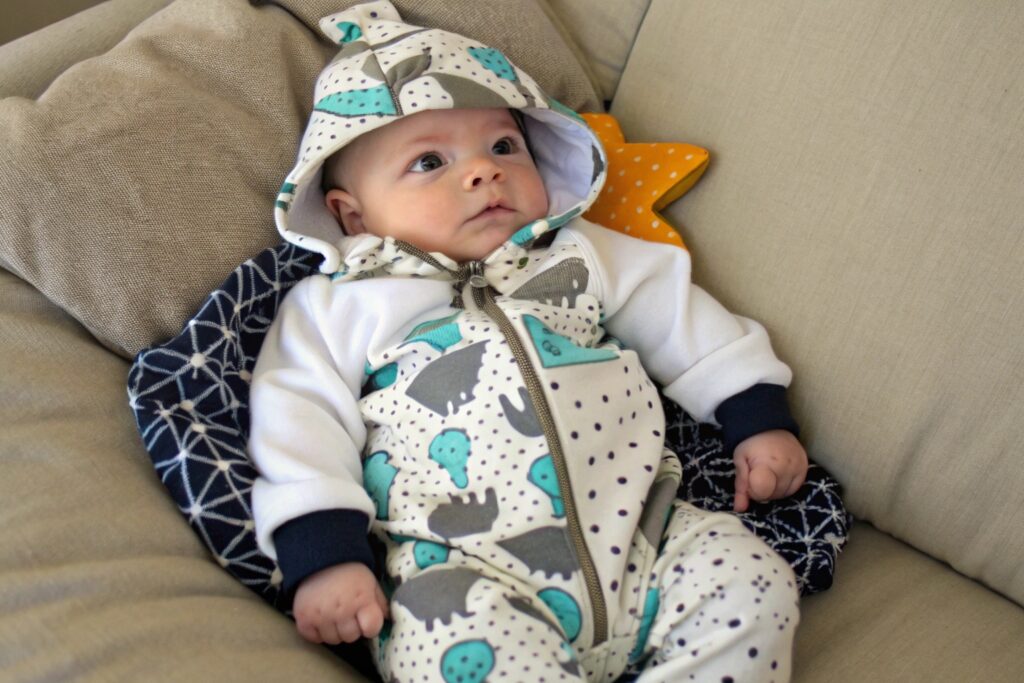 Baby wearing custom design babywear